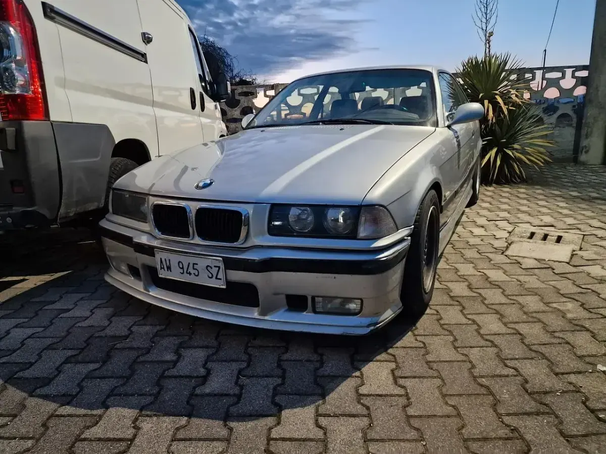 Usata BMW 320 193 CV (141 kW) 1996 Argento Coupé