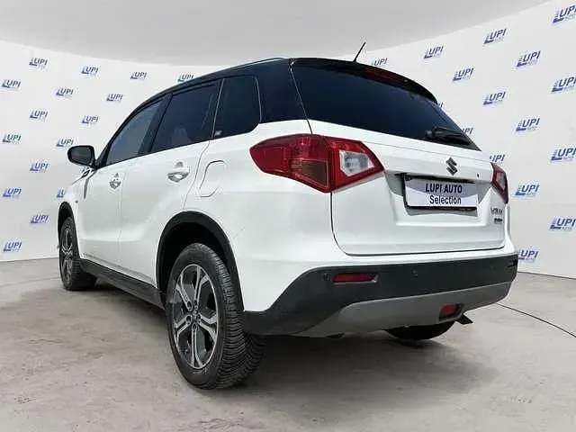 Usata Suzuki Vitara 120 CV (88 kW) 2018 Bianco SUV