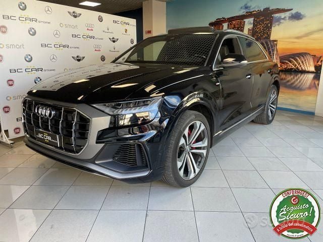 Nero Usata 2018 Audi Q8 S-Line SUV | 50.990 € (Buon prezzo) - Immagine 1/4