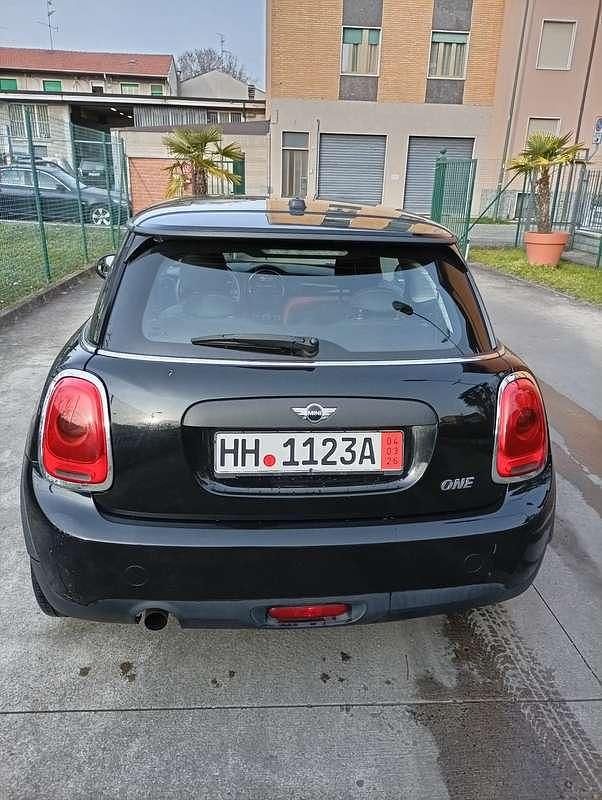 Usata Mini Cooper Coupé 122 CV (89 kW) 2015 Coupé
