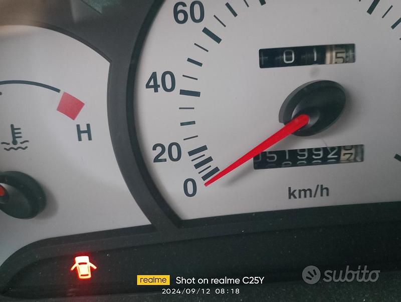 Rosso Usata 2001 Hyundai Atos Due volumi | 2600 € (Molto cara) - Immagine 1/4