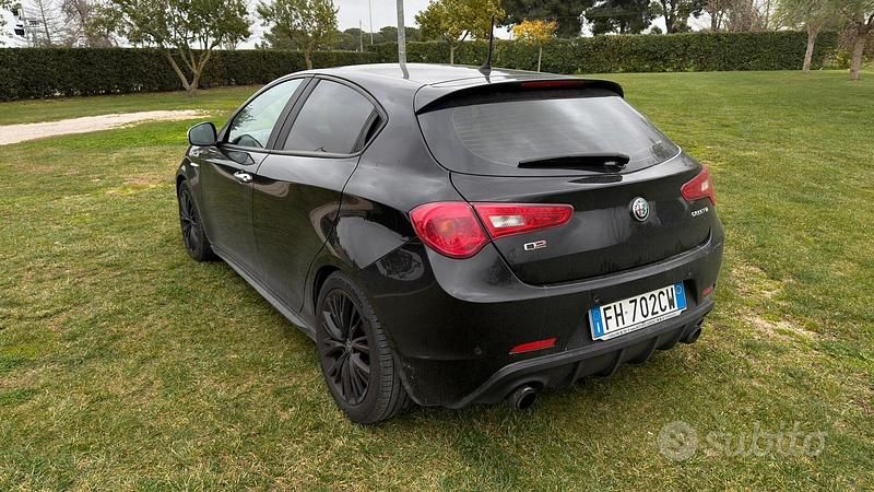 Usata Alfa Romeo Giulietta 120 CV (88 kW) 2017 Nero Berlina