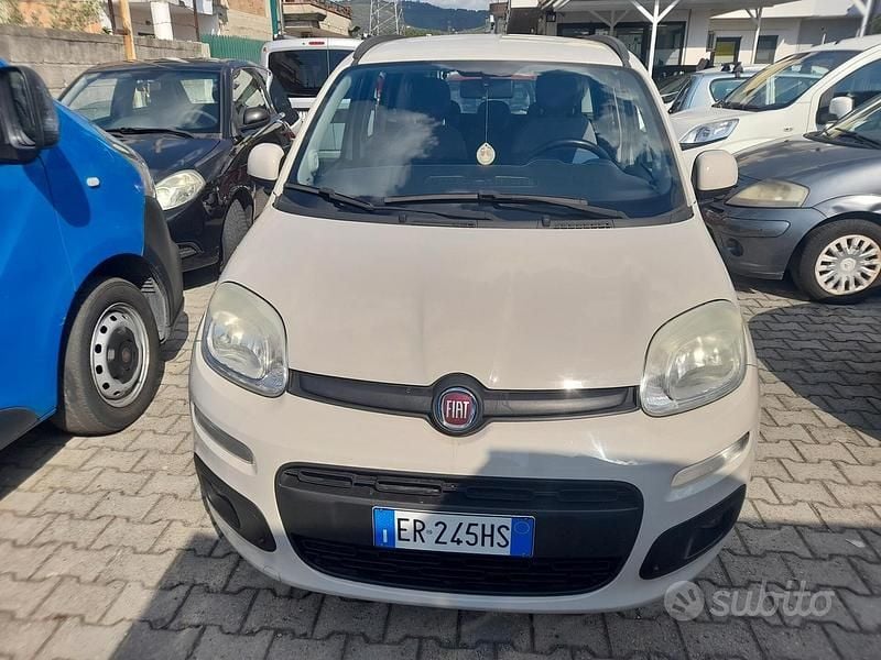 Usata Fiat Panda Lounge 85 CV (62 kW) 2013 Beige Utilitaria