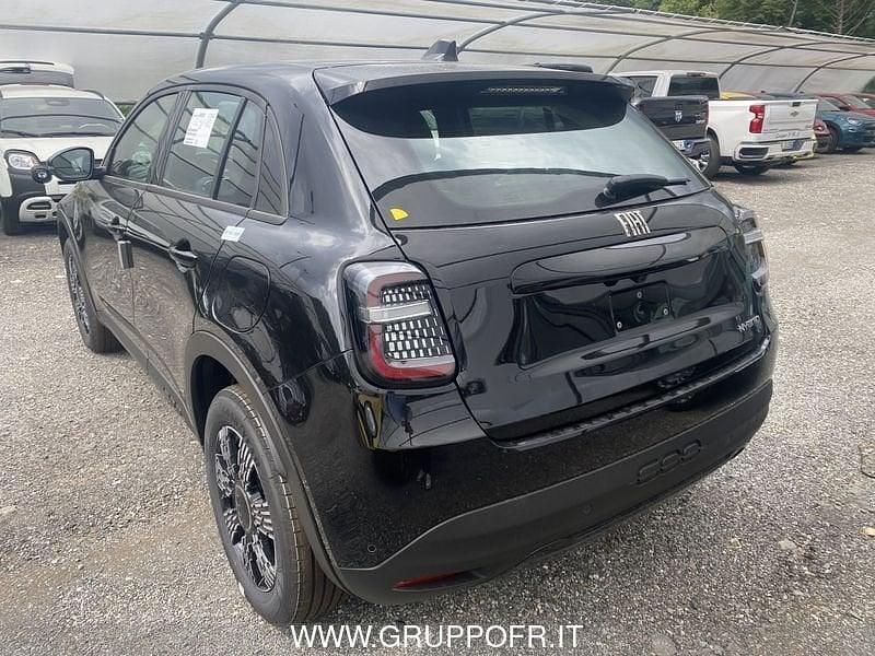 Nuova Fiat 600 Icon 110 CV (80 kW) 2025 Nero SUV