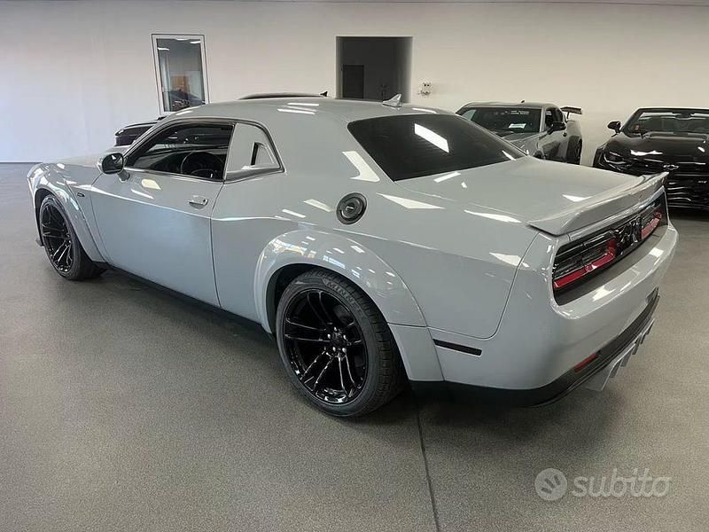 Usata Dodge Challenger 250 CV (183 kW) 2022 Bianco Coupé