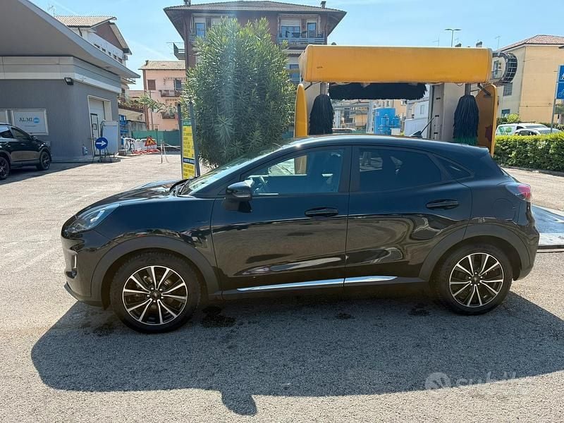Gebraucht Ford Puma Titanium 125 PS (91 kW) 2020 Schwarz SUV