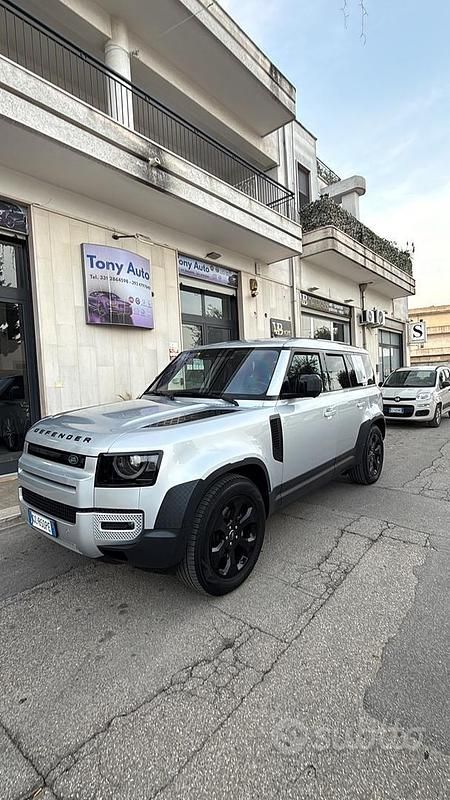 Usata Land Rover Defender HSE 240 CV (176 kW) 2020 Grigio SUV
