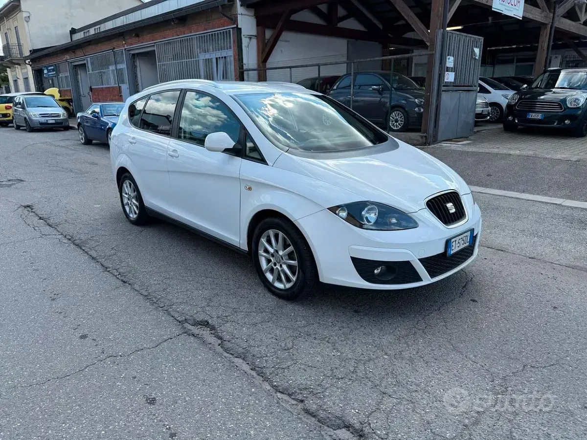 Usata Seat Altea XL Reference 105 CV (77 kW) 2013 Bianco Monovolume