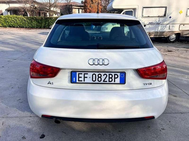 Usata Audi A1 Ambition 86 CV (63 kW) 2010 Bianco Berlina
