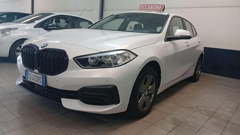 Usata BMW 118 Advantage 150 CV (110 kW) 2021 Bianco Utilitaria