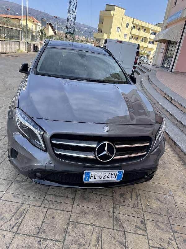 Usata Mercedes GLA200 Premium 136 CV (100 kW) 2016 SUV