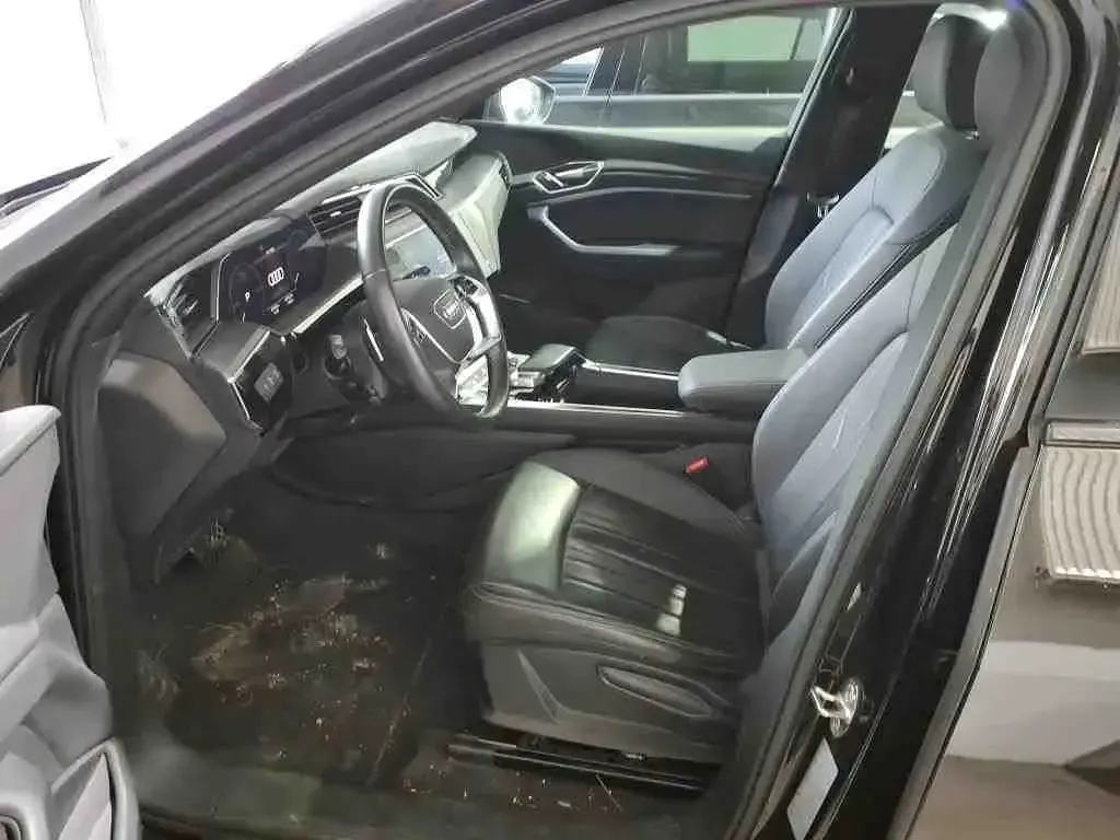 Usata Audi e-tron Advanced 300 kW (408 CV) 2022 Nero SUV