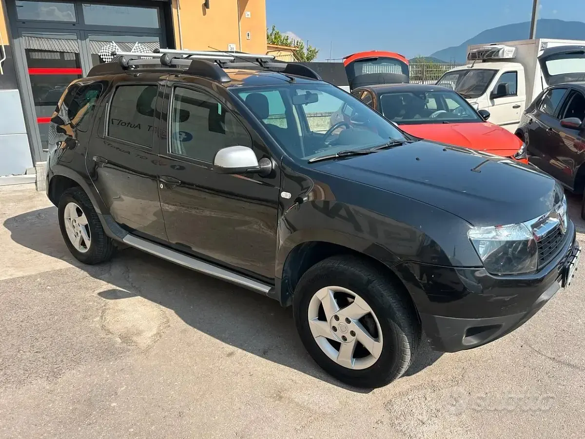 Usata Dacia Duster 110 CV (80 kW) 2010 Nero SUV