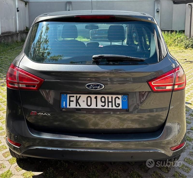 Usata Ford B-MAX 75 CV (55 kW) 2017 Marrone Monovolume