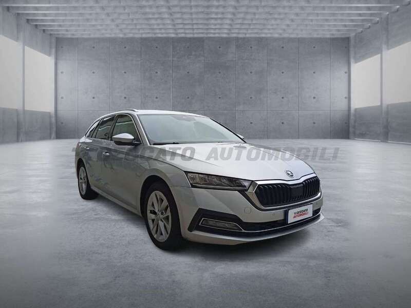 Usata Skoda Octavia Style 116 CV (85 kW) 2023 Argento Station wagon