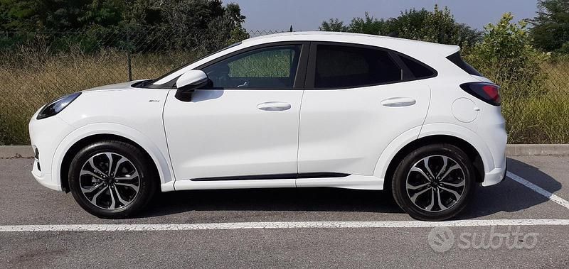 Usata Ford Puma 125 CV (91 kW) 2020 Bianco Berlina