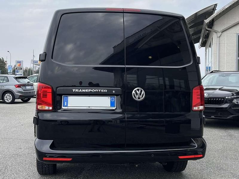 Usata VW T6.1 150 CV (110 kW) 2022 Deep black Furgone