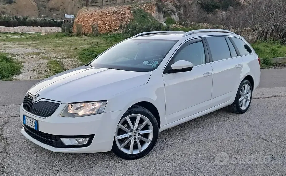 Usata Skoda Octavia Ambition 105 CV (77 kW) 2014 Bianco Station wagon