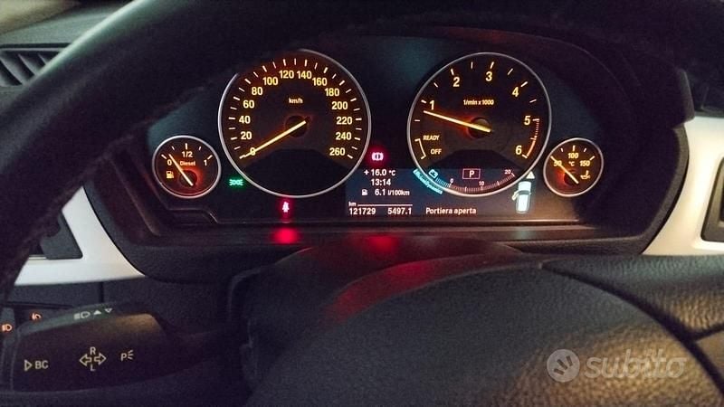 Usata BMW 318 2014 Blu Station wagon