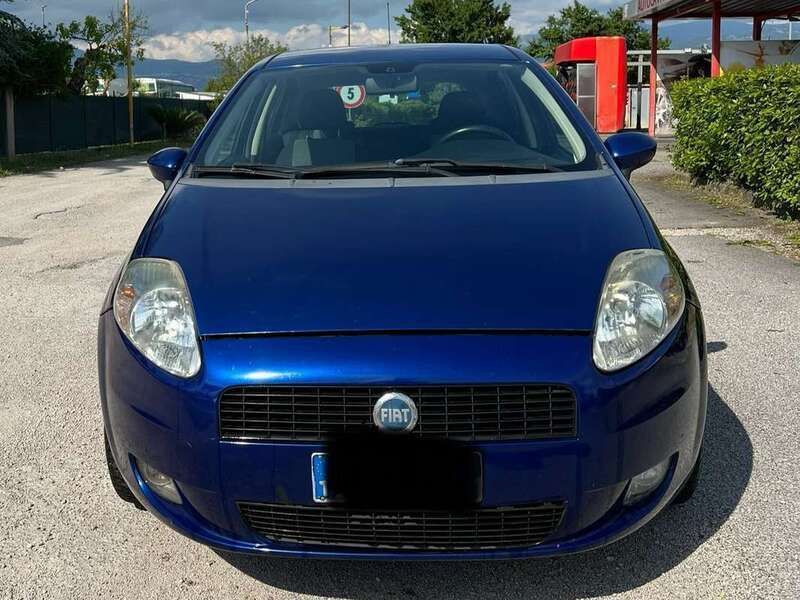 Blu/azzurro Usata 2007 Fiat Grande Punto Due volumi | 2700 € (Buon prezzo) - Immagine 1/4