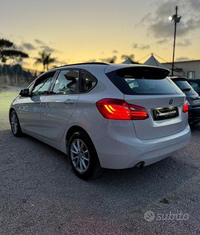 Usata BMW 218 Advantage 150 CV (110 kW) 2015 Bianco Station wagon