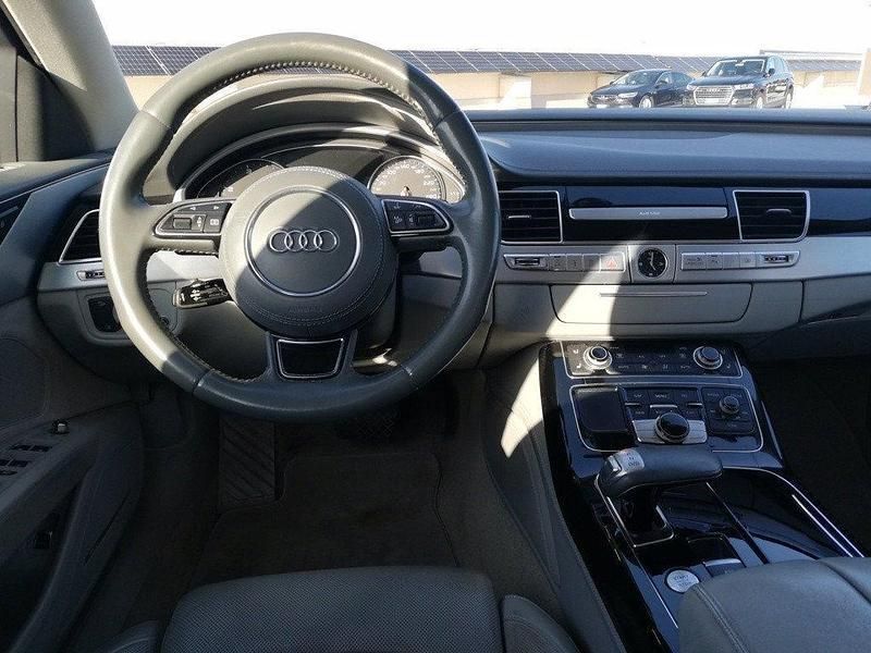 Usata Audi A8 Comfort 258 CV (189 kW) 2014 Argento Berlina