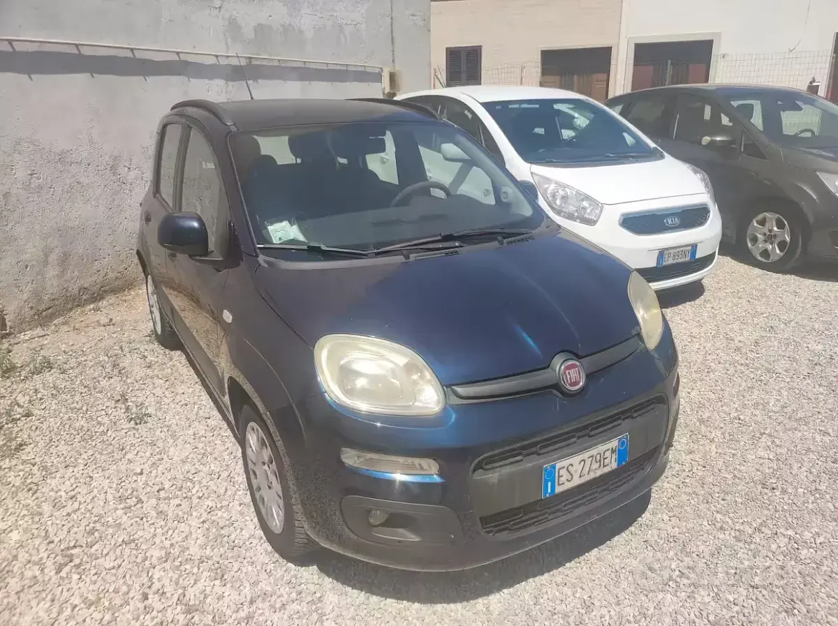 Usata Fiat Panda Lounge 69 CV (50 kW) 2014 Bluazzurro Utilitaria