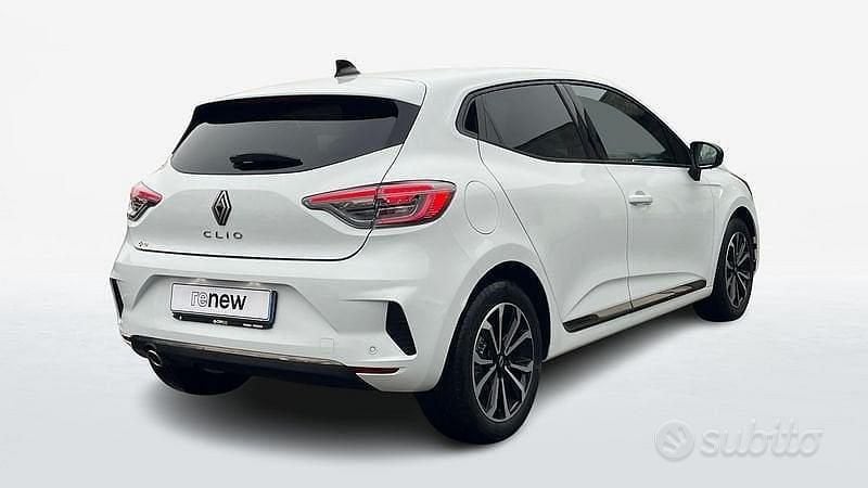 Usata Renault Clio V Techno 145 CV (106 kW) 2024 Bianco Berlina