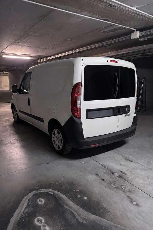 Usata Fiat Doblò Active 105 CV (77 kW) 2016 Bianco Monovolume