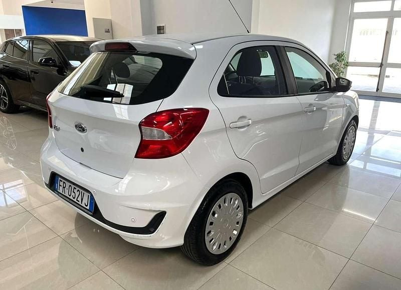 Usata Ford Ka 71 CV (52 kW) 2018 Frozen white Berlina