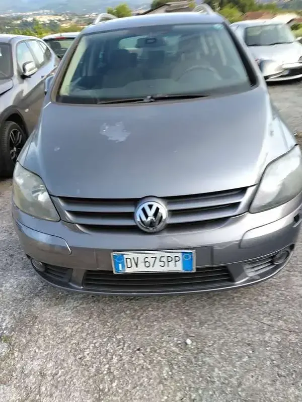 Usata VW Golf Plus Cross 105 CV (77 kW) 2008 Grigio Monovolume