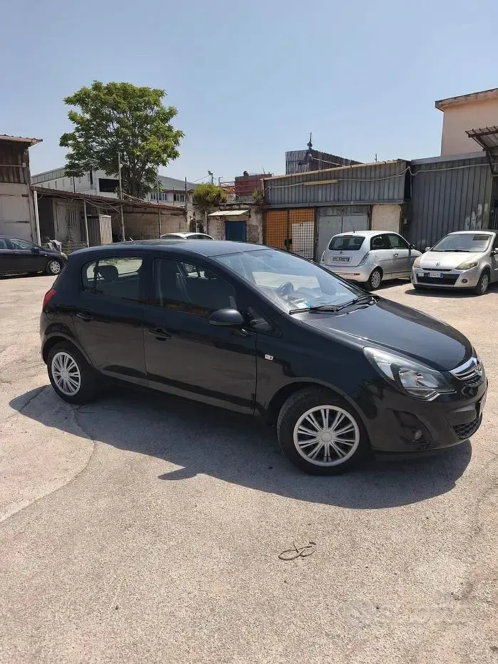 Usata Opel Corsa 95 CV (69 kW) 2014 Nero Utilitaria