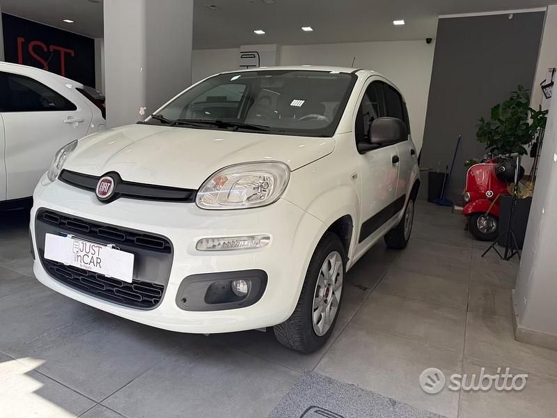 Bianco Usata 2020 Fiat Panda 4x4 S Due volumi | 8499 € (Buon prezzo) - Immagine 1/4