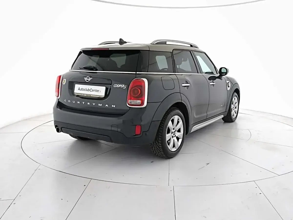 Usata Mini Cooper Countryman Business 136 CV (100 kW) 2020 Thunder grey SUV