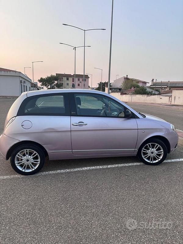 Usata Lancia Ypsilon 69 CV (50 kW) 2011 Utilitaria