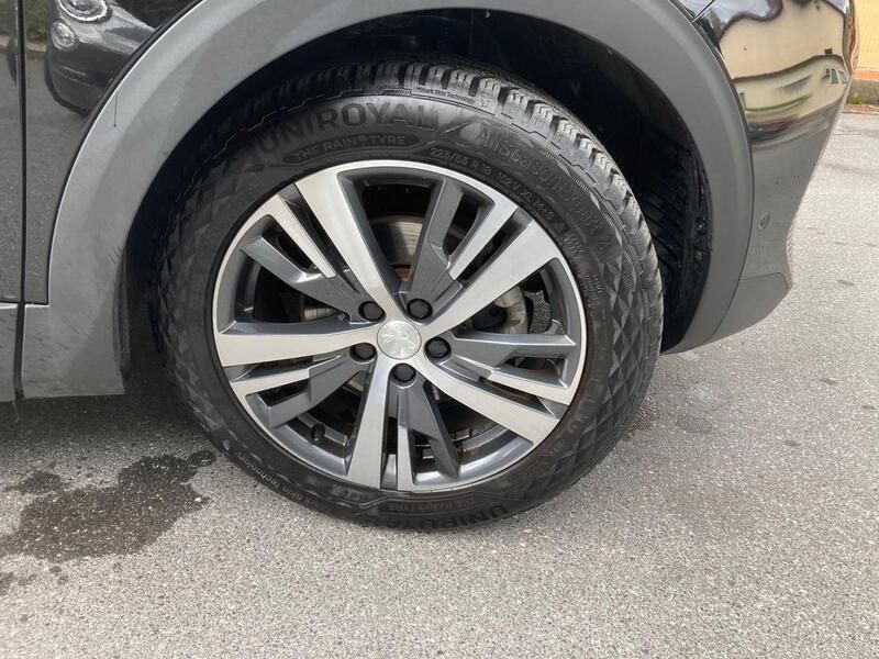 Usata Peugeot 3008 Allure 131 CV (96 kW) 2022 Nero SUV