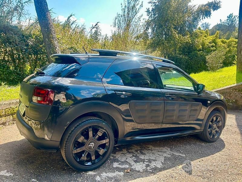Usata Citroën C4 79 CV (58 kW) 2017 Nero Berlina