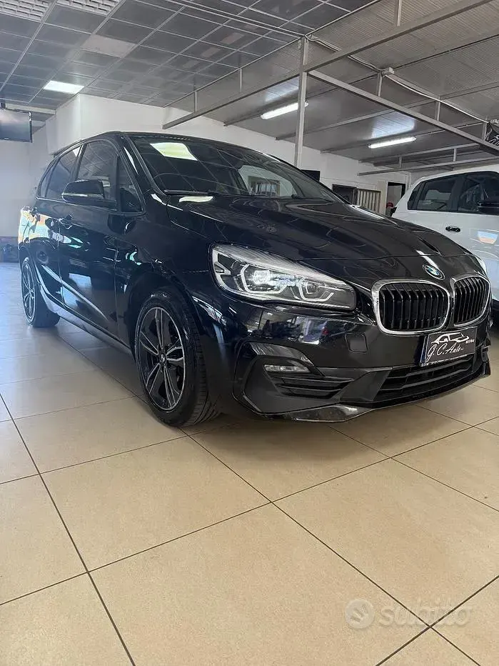 Usata BMW 216 Active Tourer Sport Line 116 CV (85 kW) 2021 Nero Monovolume