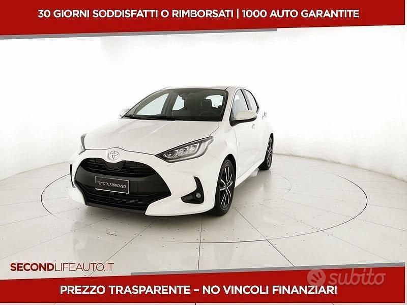 Usata Toyota Yaris Trend 72 CV (52 kW) 2022 Bianco Utilitaria