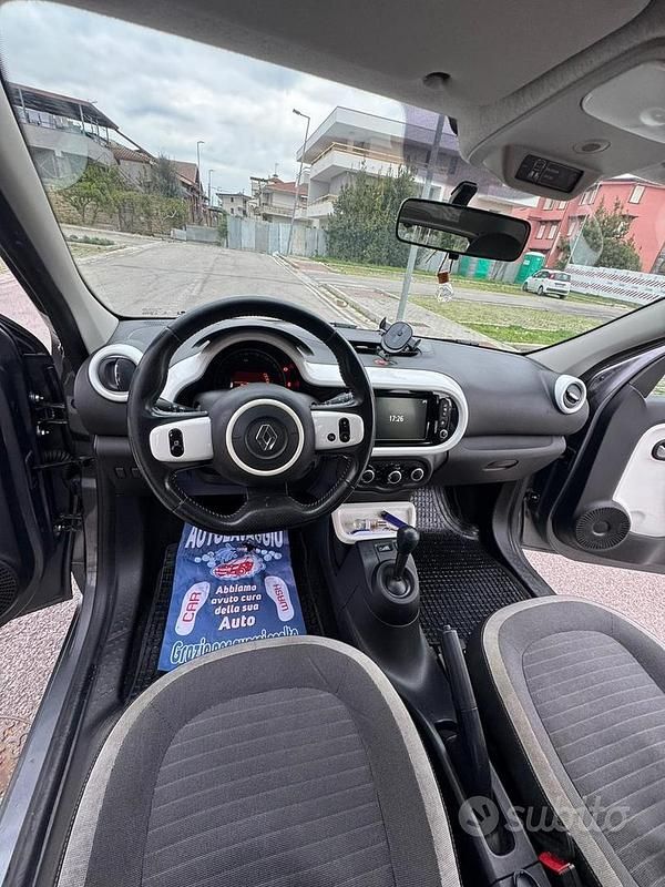 Usata Renault Twingo Intens 90 CV (66 kW) 2017 Grigio Utilitaria