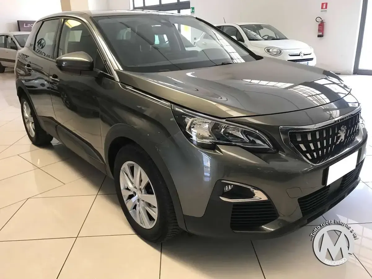 Usata Peugeot 3008 Business-Line 131 CV (96 kW) 2020 Grigio artense SUV