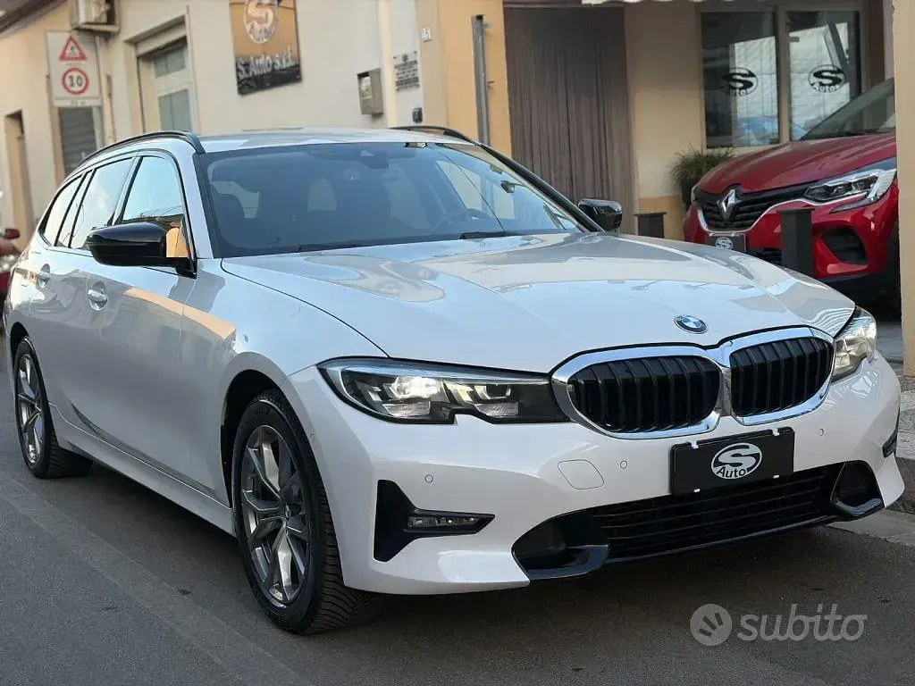 Usata BMW 320e Sport Line 190 CV (139 kW) 2021 Bianco Station wagon