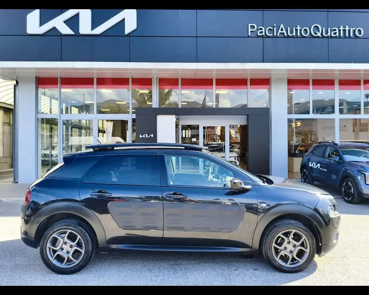 Usata Citroën C4 Shine 99 CV (72 kW) 2016 Nero SUV