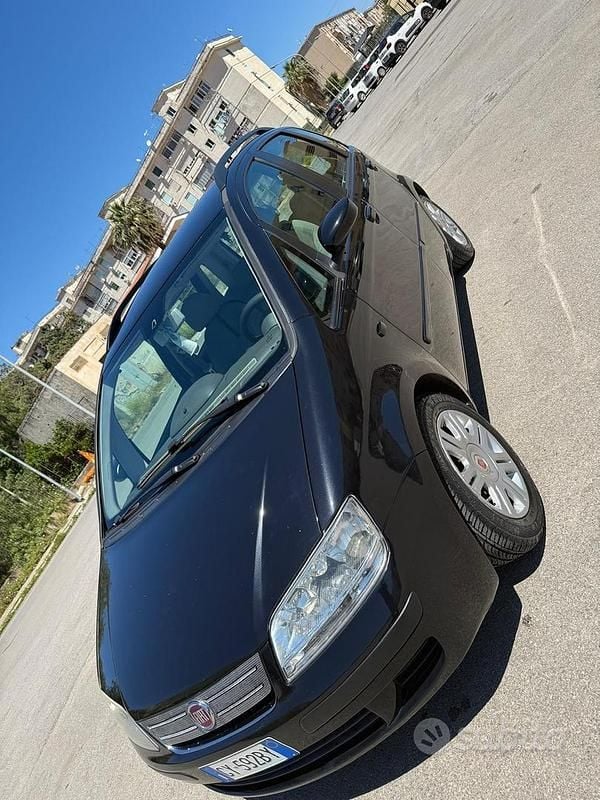Usata Fiat Idea 2005 Nero Monovolume