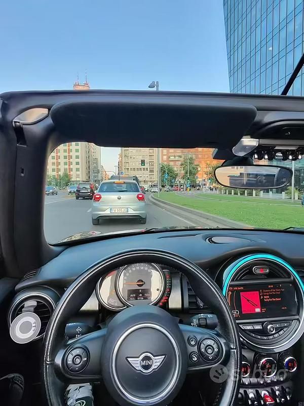 Usata Mini Cooper D Cabriolet 116 CV (85 kW) 2018 Nero Cabrio