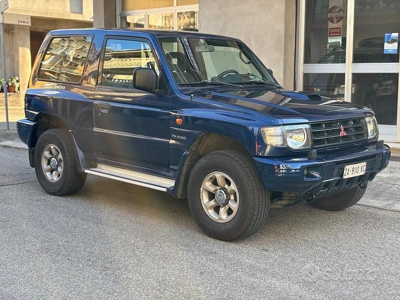 Usata Mitsubishi Pajero Top 125 CV (91 kW) 2000 Blu SUV