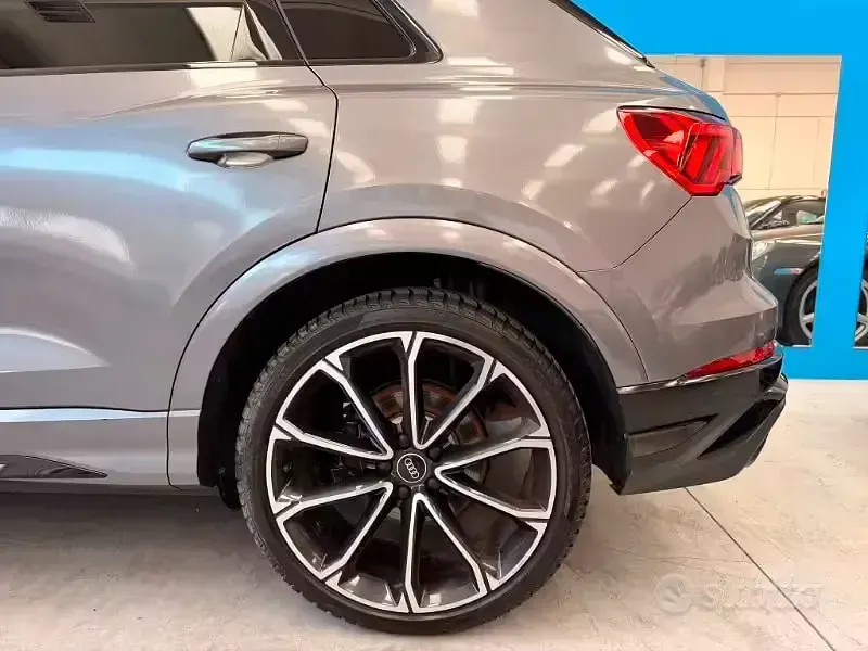 Usata Audi Q3 Comfort 400 CV (294 kW) 2022 Nero SUV