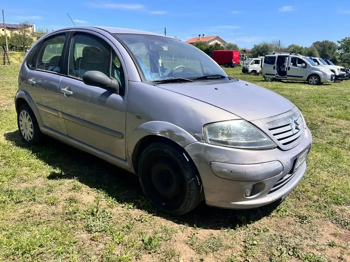 Usata Citroën C3 Exclusive 68 CV (50 kW) 2004 Grigio Berlina