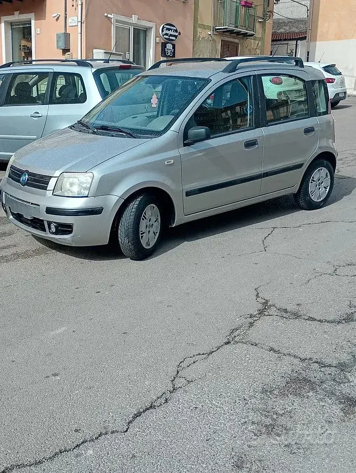 Usata Fiat Panda Emotion 75 CV (55 kW) 2006 Utilitaria