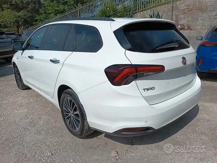 Usata Fiat Tipo S 130 CV (95 kW) 2024 Bianco Station wagon